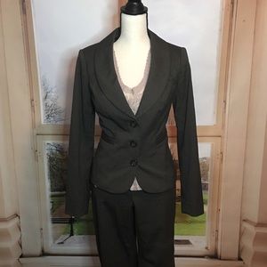 The Limited business suit. Excellent condition.